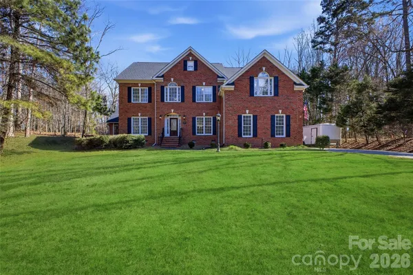 $1,195,000 | 4425 Glen Oaks Drive, Matthews, NC 28104