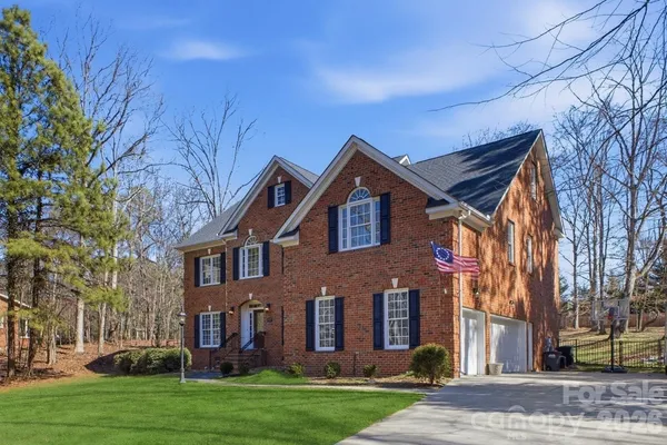front view of house with a yard