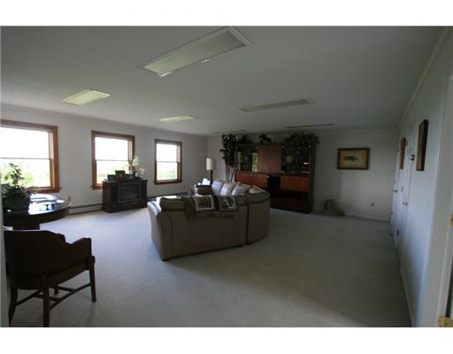 637 Wiswell Road Holden, ME 04429 - Photo 13 of 25 Den/Family/Great Room.