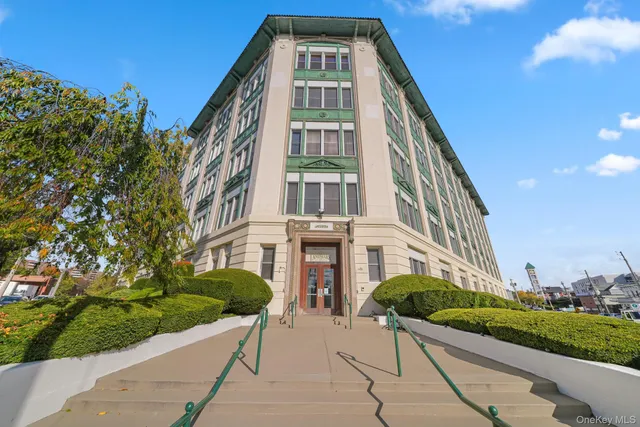 $419,000 | 1 Landmark Square, Unit 601, Port Chester, NY 10573