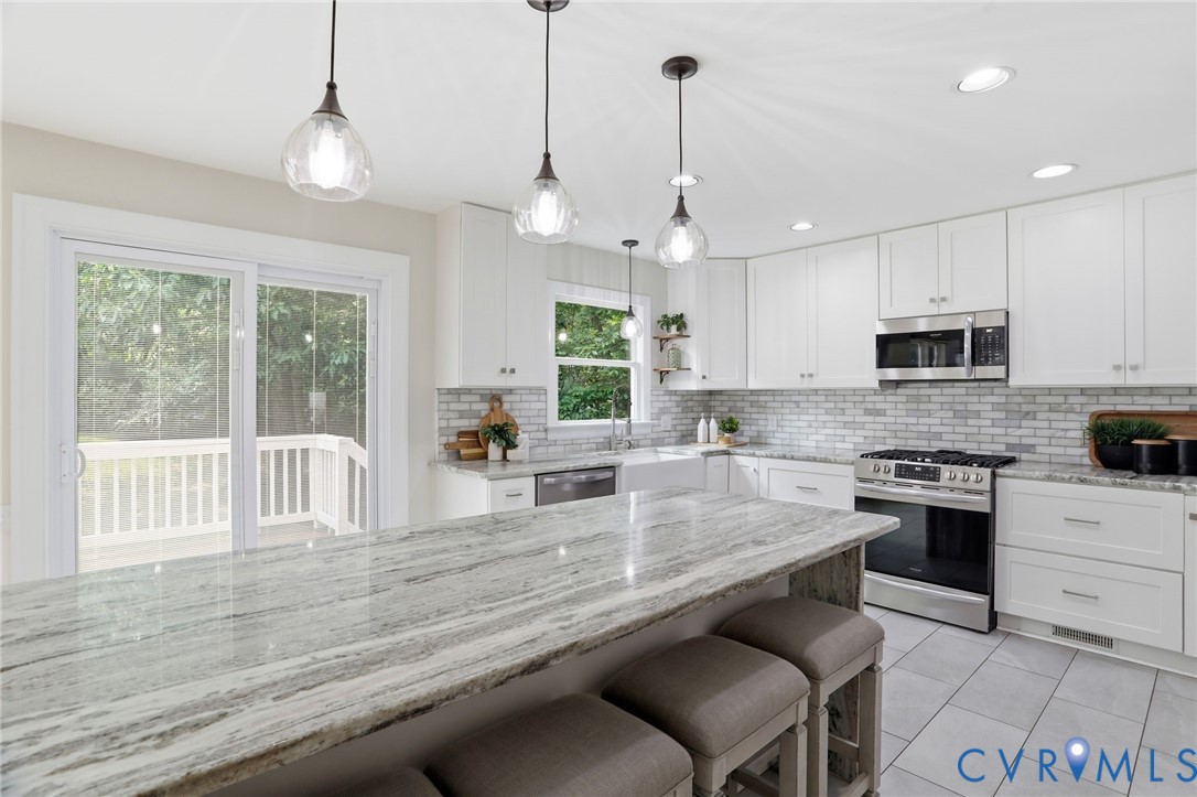 2904 Old Gun Road West Midlothian, VA 23113 - Photo 11 of 59 Kitchen