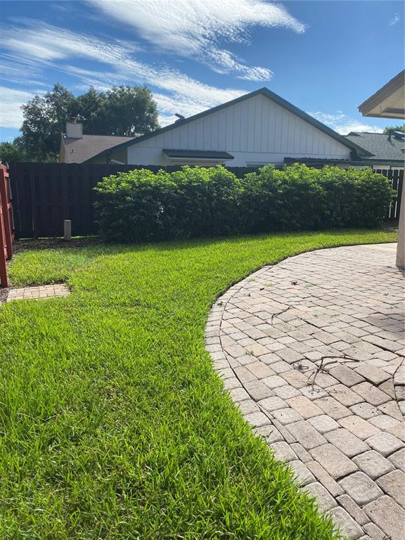 656 Boniview Lane Altamonte Springs, FL 32714 - Photo 16 of 17 a view of a backyard