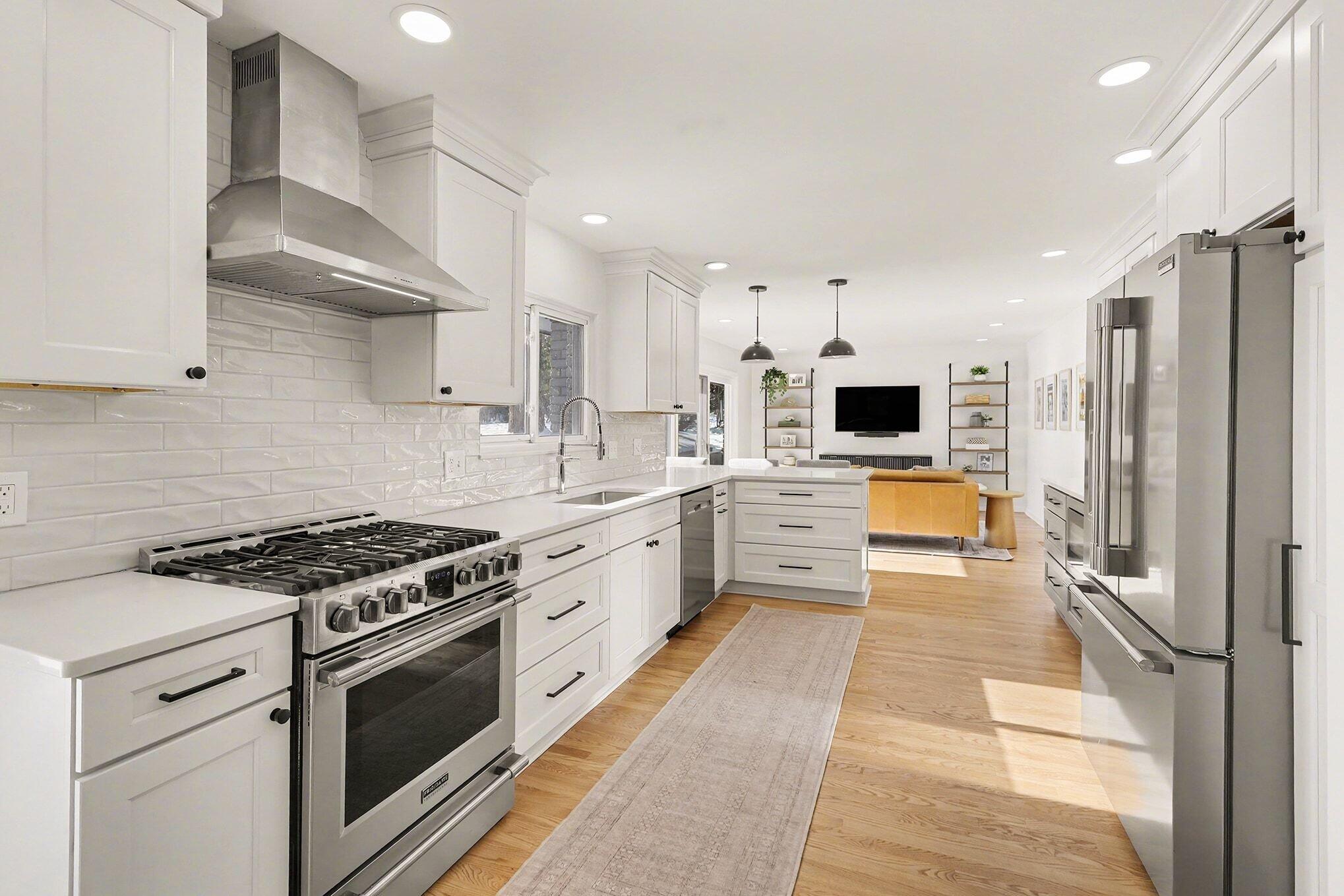 2460 Adare Road Ann Arbor, MI 48104 - Photo 21 of 62 016_file_4912