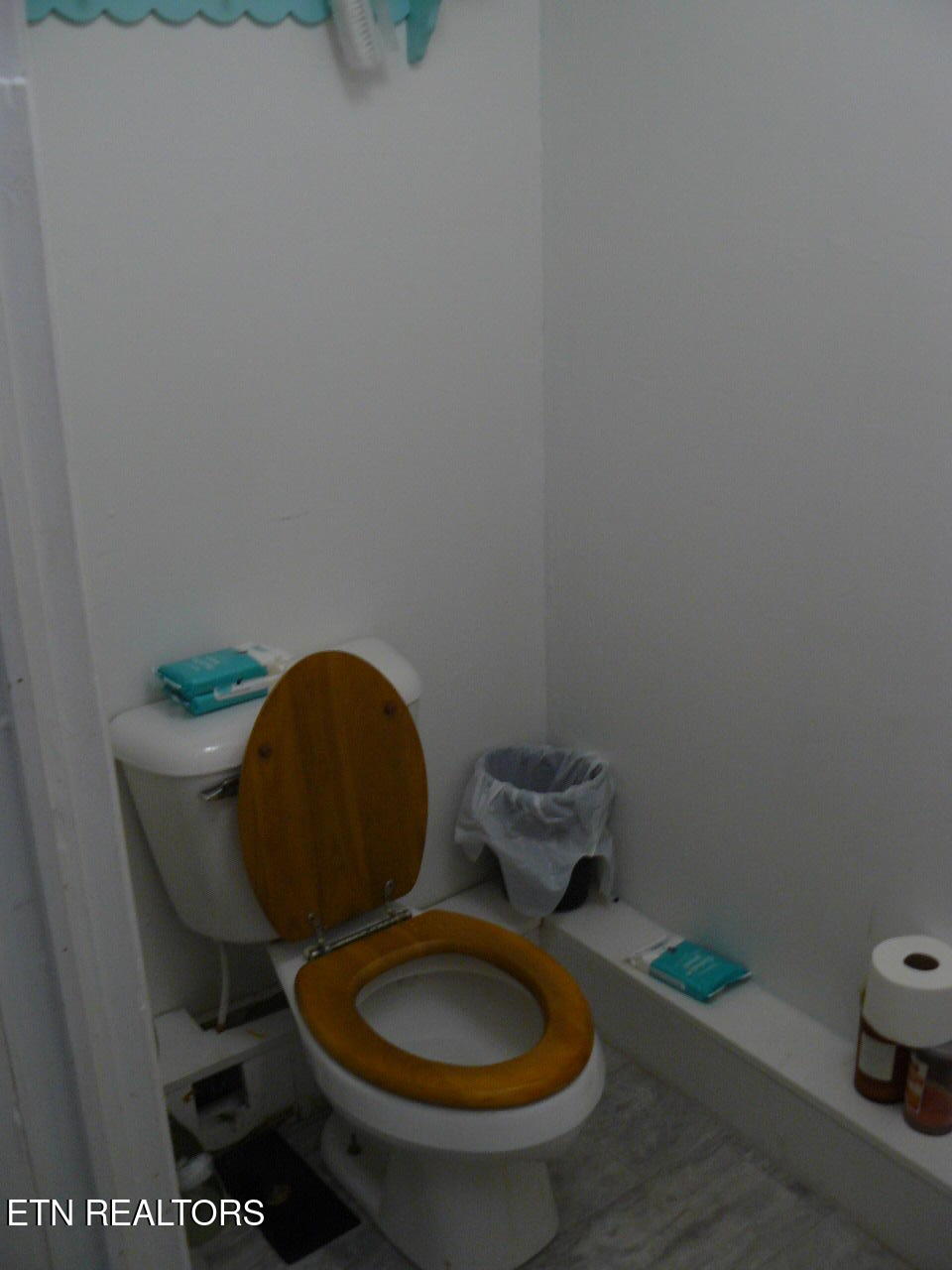 130 Main Street New Tazewell, TN 37825 - Photo 13 of 33 P1430226