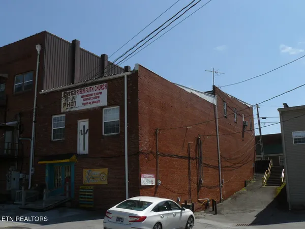 $249,900 | 130 Main Street, New Tazewell, TN 37825