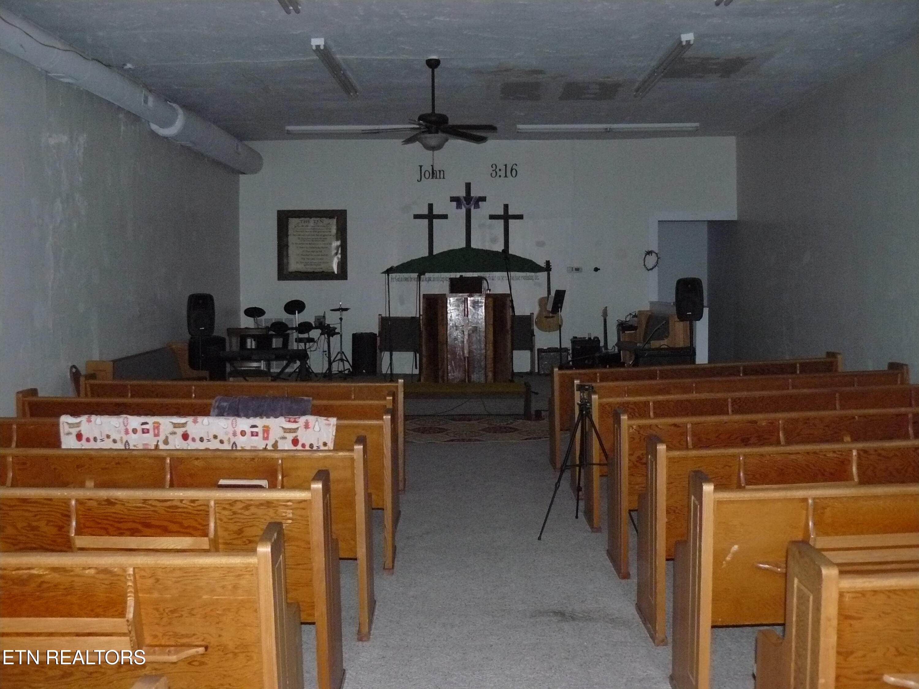 130 Main Street New Tazewell, TN 37825 - Photo 7 of 33 P1430331