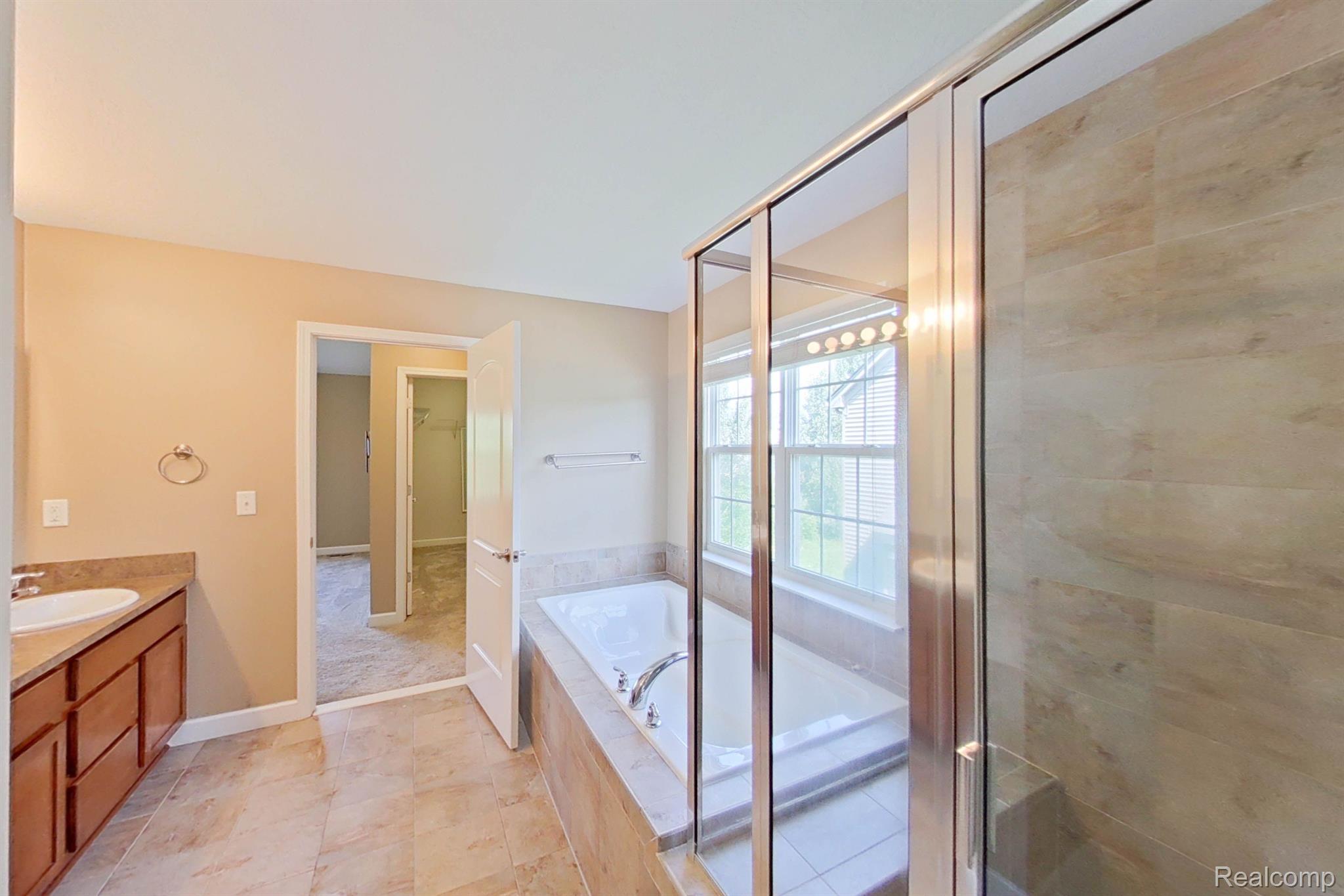 27147 Victoria Road Novi, MI 48374 - Photo 44 of 74 Gallery Image 44