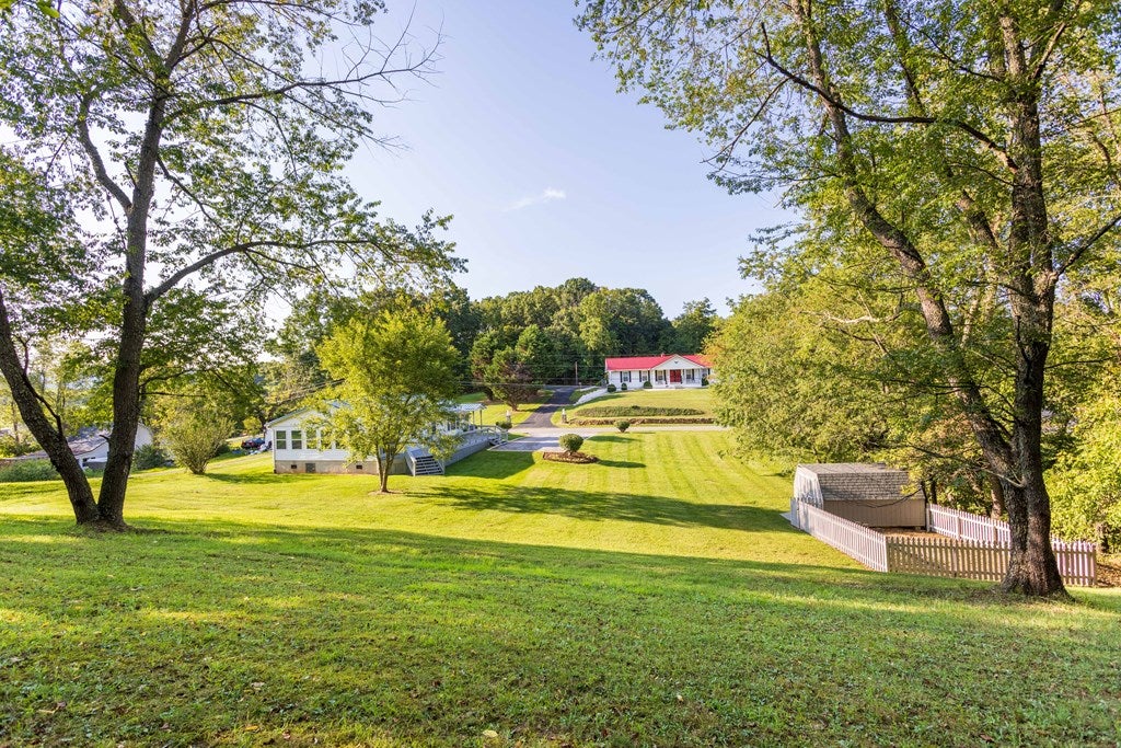 2095 West Ridge Road Wytheville, VA 24382 - Photo 40 of 48 Gallery Image 40