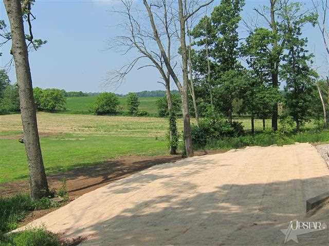 2681 West Division Road Huntington, IN 46750 - Photo 22 of 24 Gallery Image 22