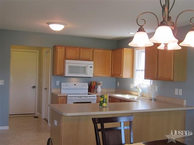 2681 West Division Road Huntington, IN 46750 - Photo 5 of 24 Gallery Image 5