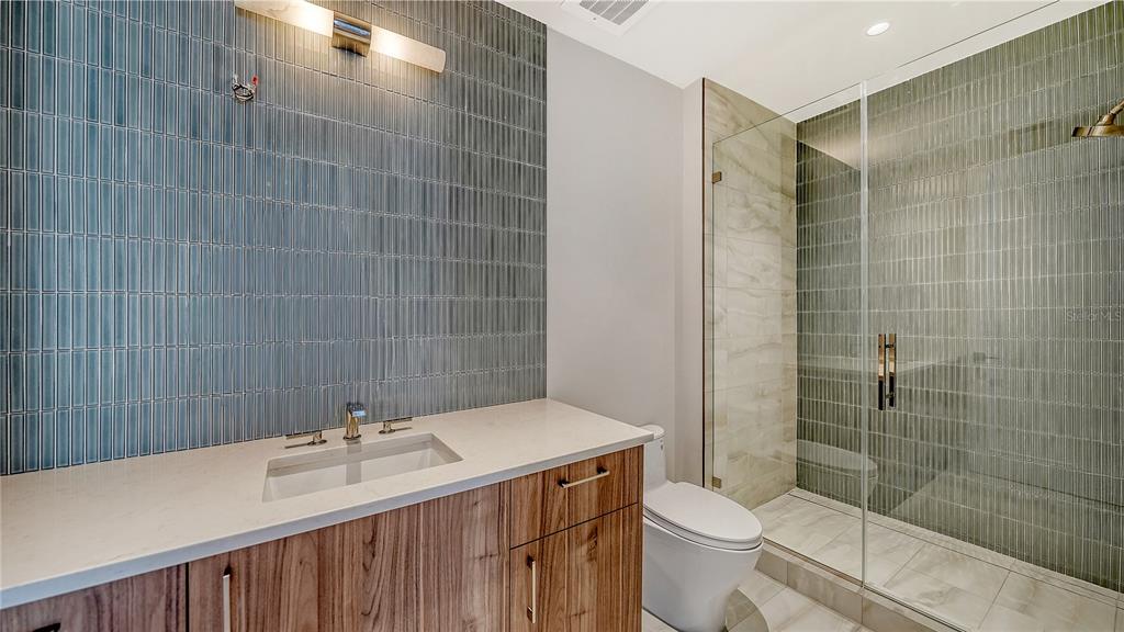 223 Golden Gate Point, Unit 302 Sarasota, FL 34236 - Photo 13 of 24