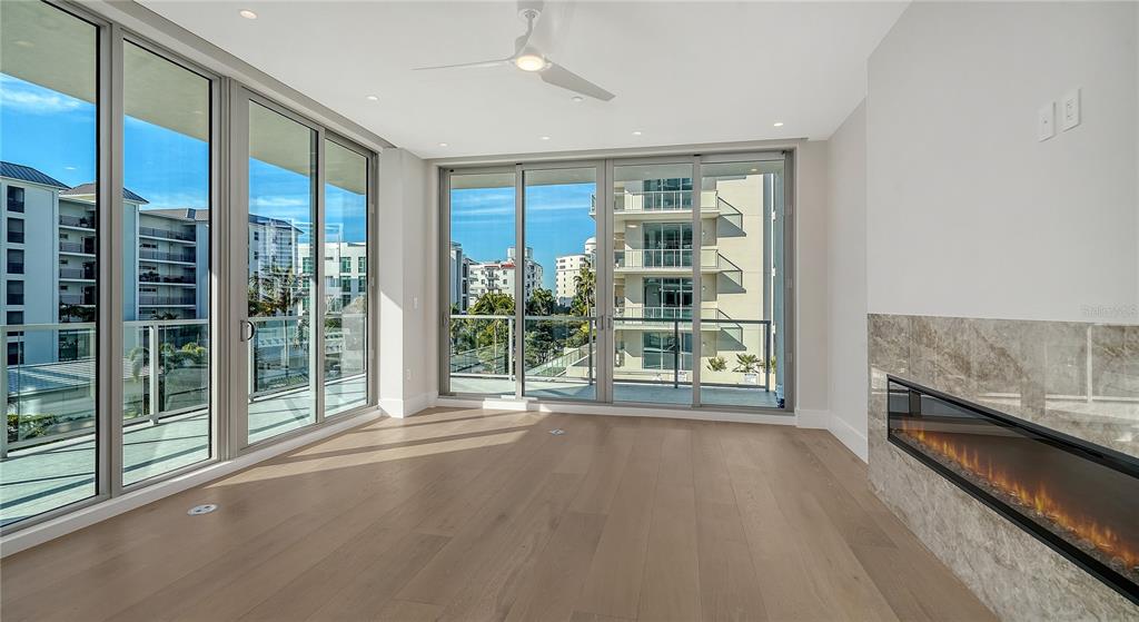 223 Golden Gate Point, Unit 302 Sarasota, FL 34236 - Photo 5 of 24