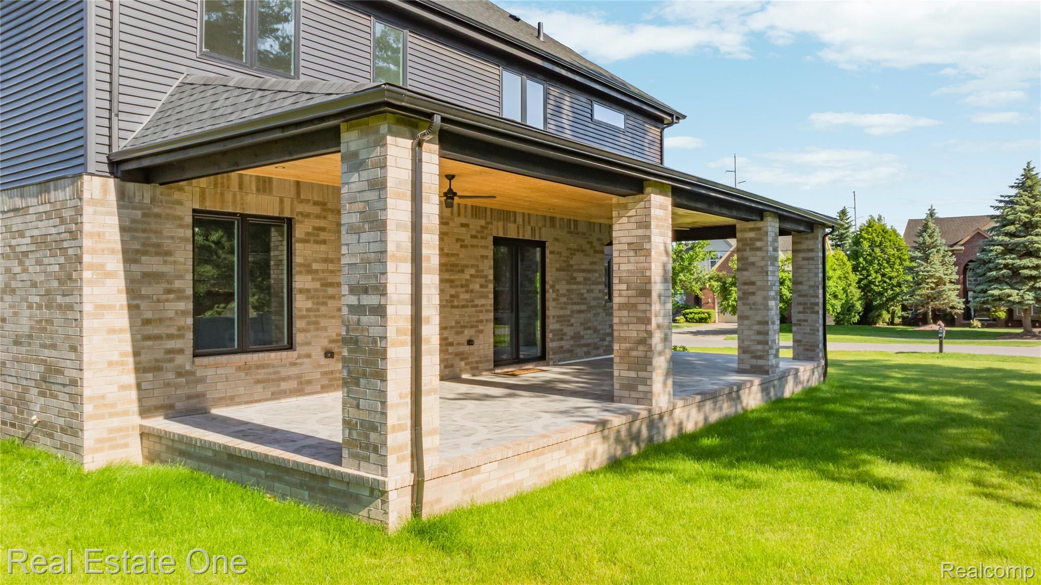 5321 Rochester Road Troy, MI 48085 - Photo 63 of 69 5321 Rochester - OnDemand Pix Photography (105).jpg