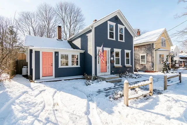 $2,950 | 40 Mechanic Street, South Kingstown, RI 02879