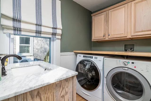 $2,950 | 40 Mechanic Street, South Kingstown, RI 02879