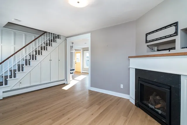 $2,950 | 40 Mechanic Street, South Kingstown, RI 02879