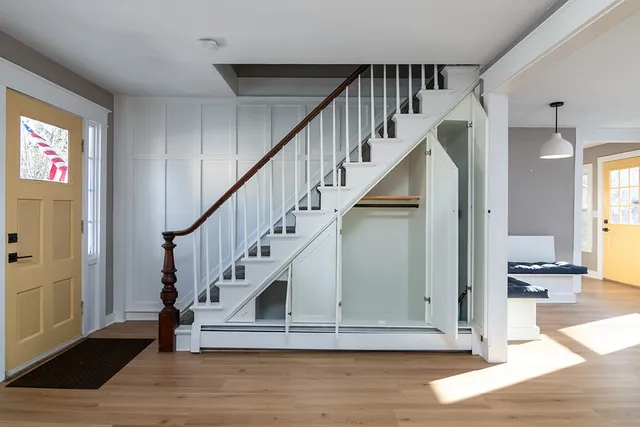 $2,950 | 40 Mechanic Street, South Kingstown, RI 02879