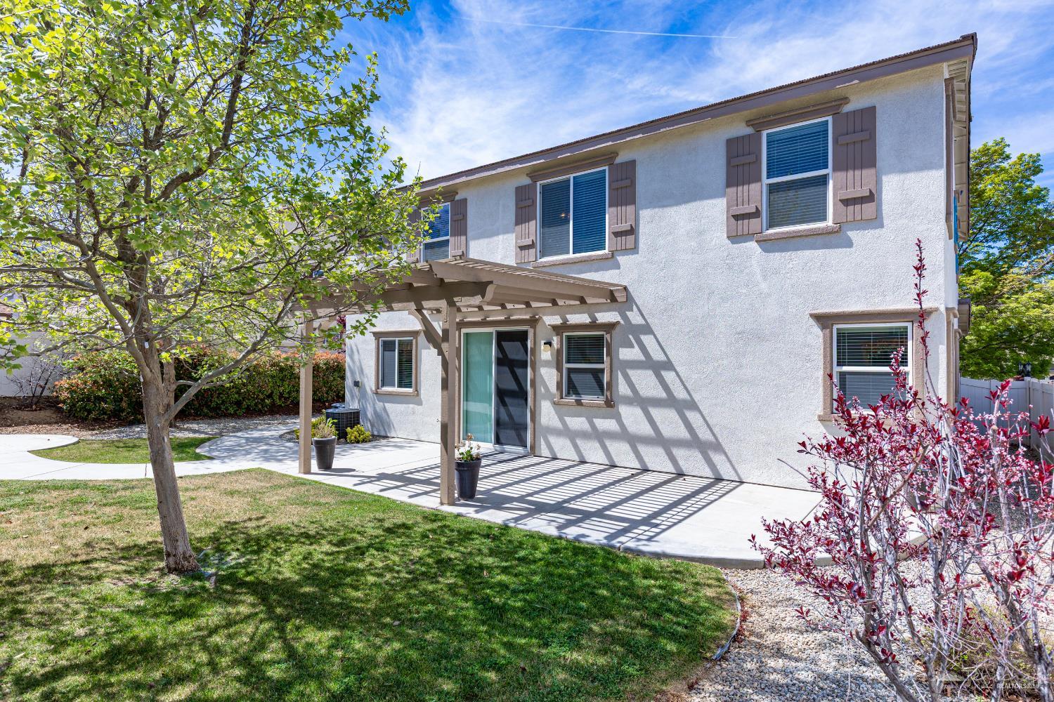 1438 Wild Olive Road Tehachapi, CA 93561 - Photo 43 of 55 Backyard has lots of extra concrete for entertaining...