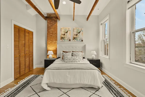 $1,200,000 | 619 Independence Avenue Southeast, Washington, DC 20003
