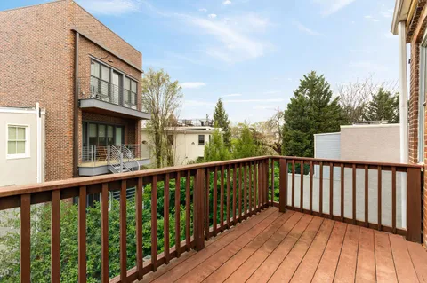 $1,200,000 | 619 Independence Avenue Southeast, Washington, DC 20003