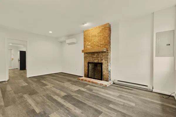 $1,200,000 | 619 Independence Avenue Southeast, Washington, DC 20003