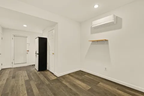 $1,200,000 | 619 Independence Avenue Southeast, Washington, DC 20003
