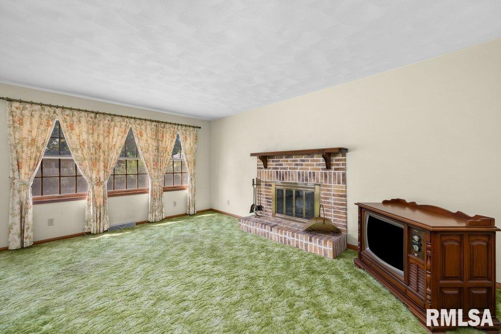 3205 40th Street Moline, IL 61265 - Photo 14 of 29