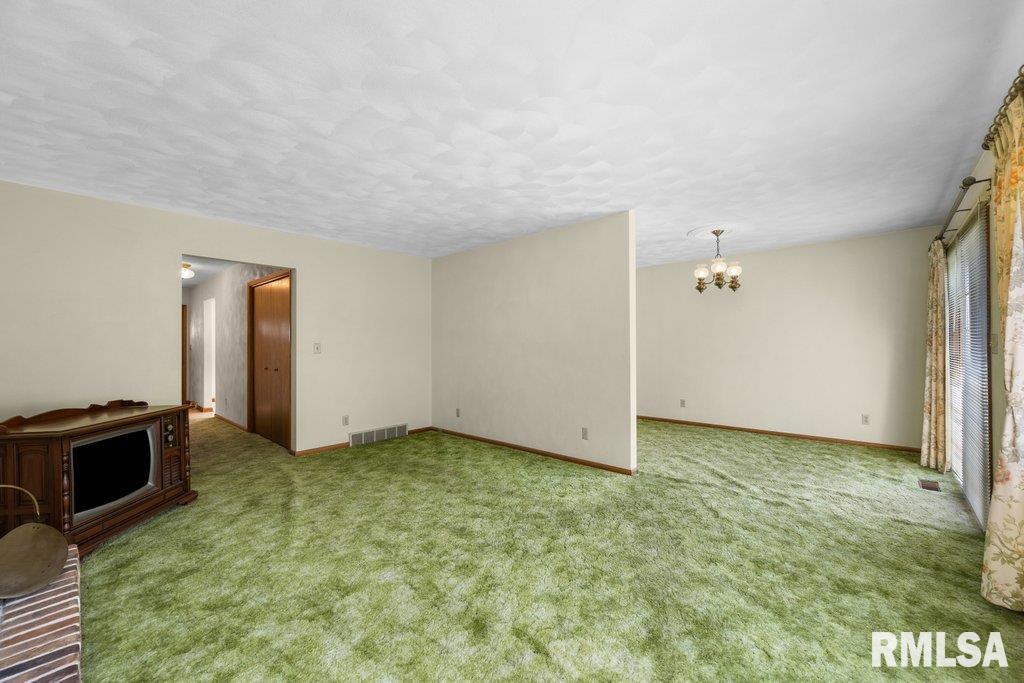 3205 40th Street Moline, IL 61265 - Photo 15 of 29