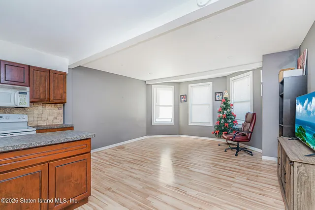 $858,000 | 4062 Amboy Road | Great Kills