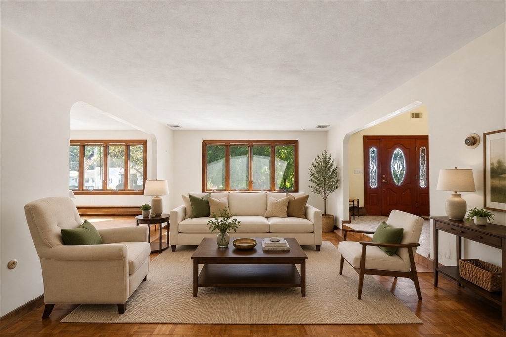 15 Cabot Road Stoneham, MA 02180 - Photo 5 of 20 Gallery Image 5