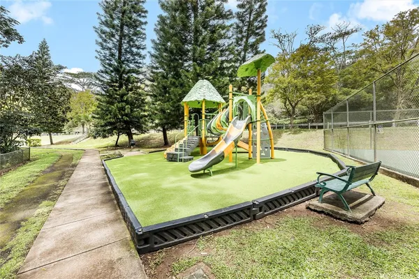 $3,000 | 95-668 Wikao Street, Unit J106, Mililani, HI 96789