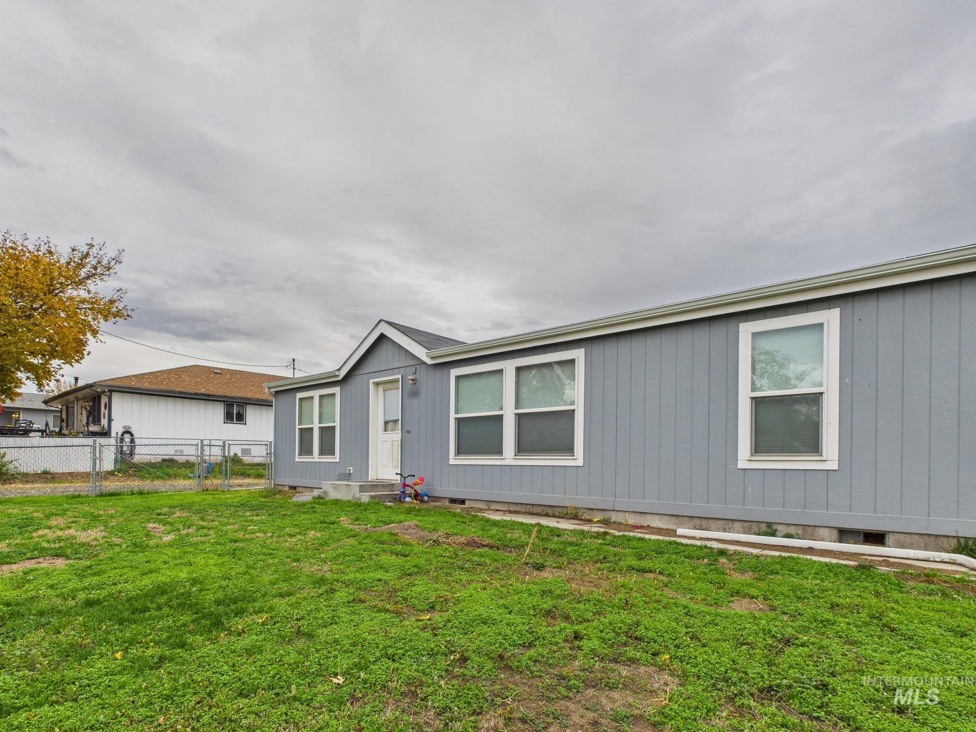 402 29th Street Lewiston, ID 83501 - Photo 3 of 15