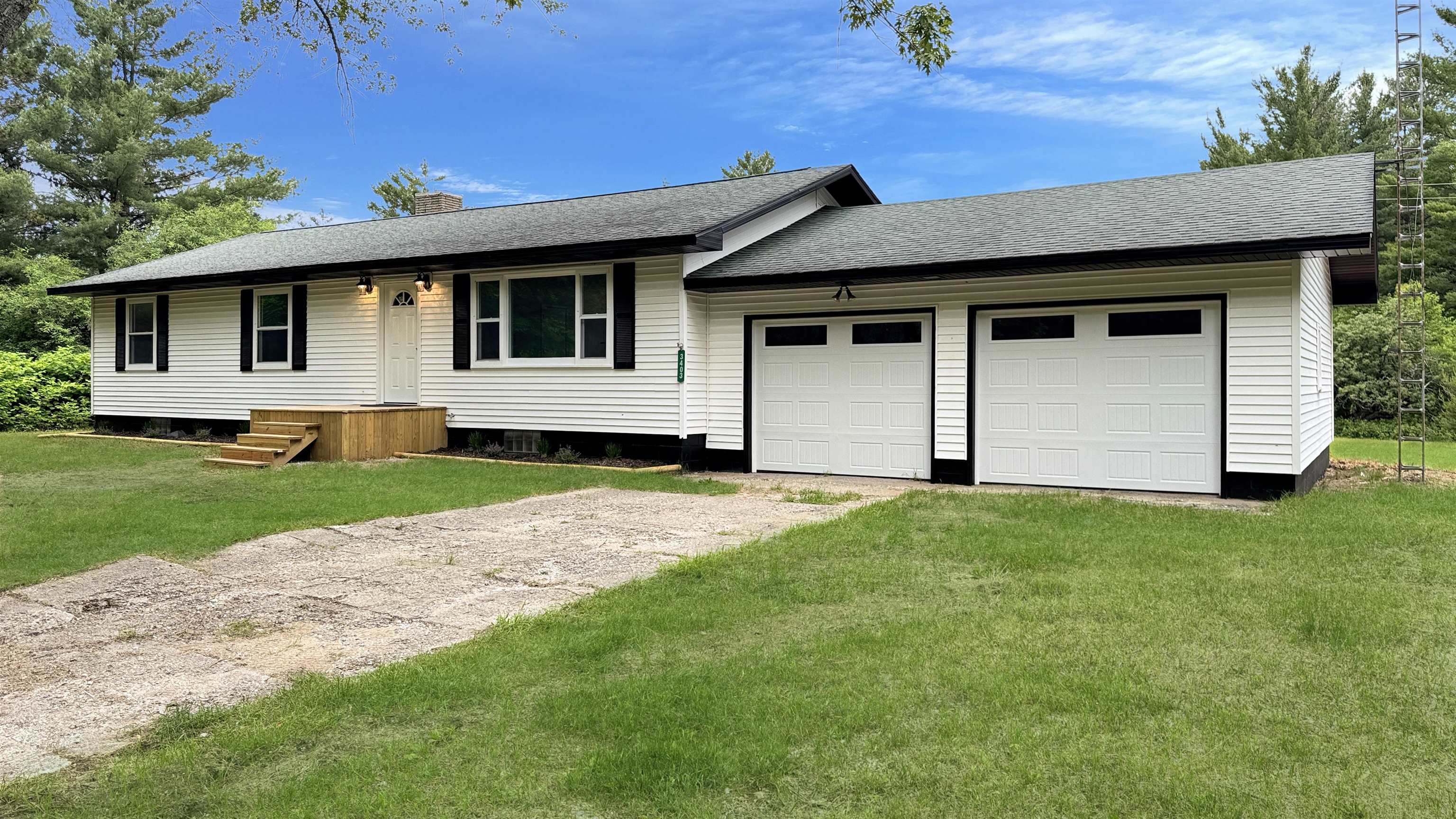 3403 34 Road Cadillac, MI 49601 - Photo 4 of 42