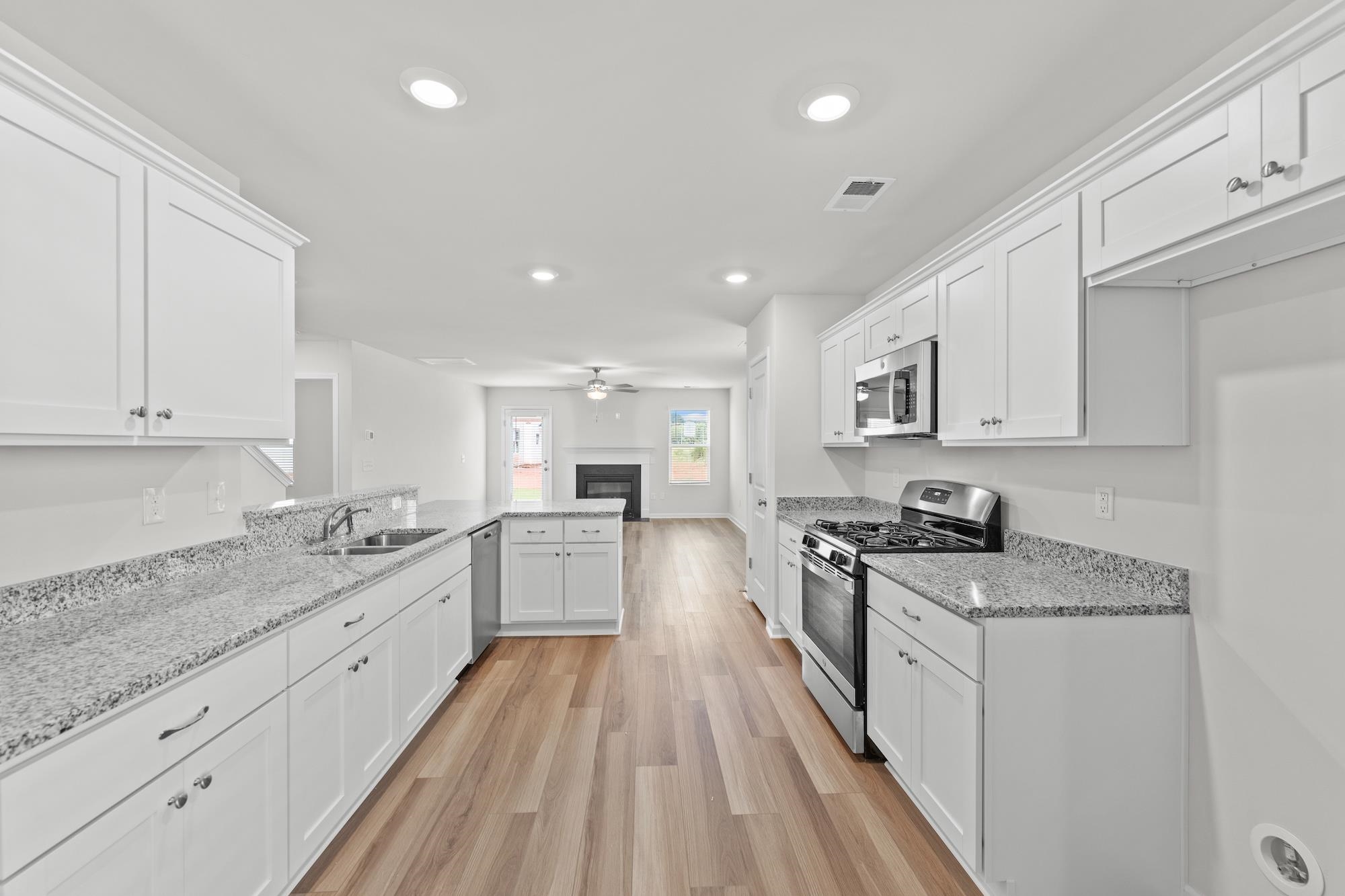 7031 Wingate Drive Inman, SC 29349 - Photo 7 of 33