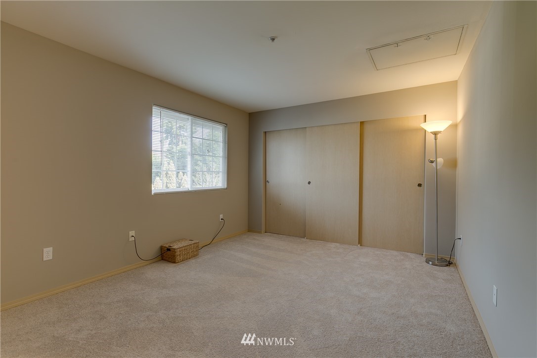10837 East Riverside Drive, Unit 1B Bothell, WA 98011 - Photo 12 of 20