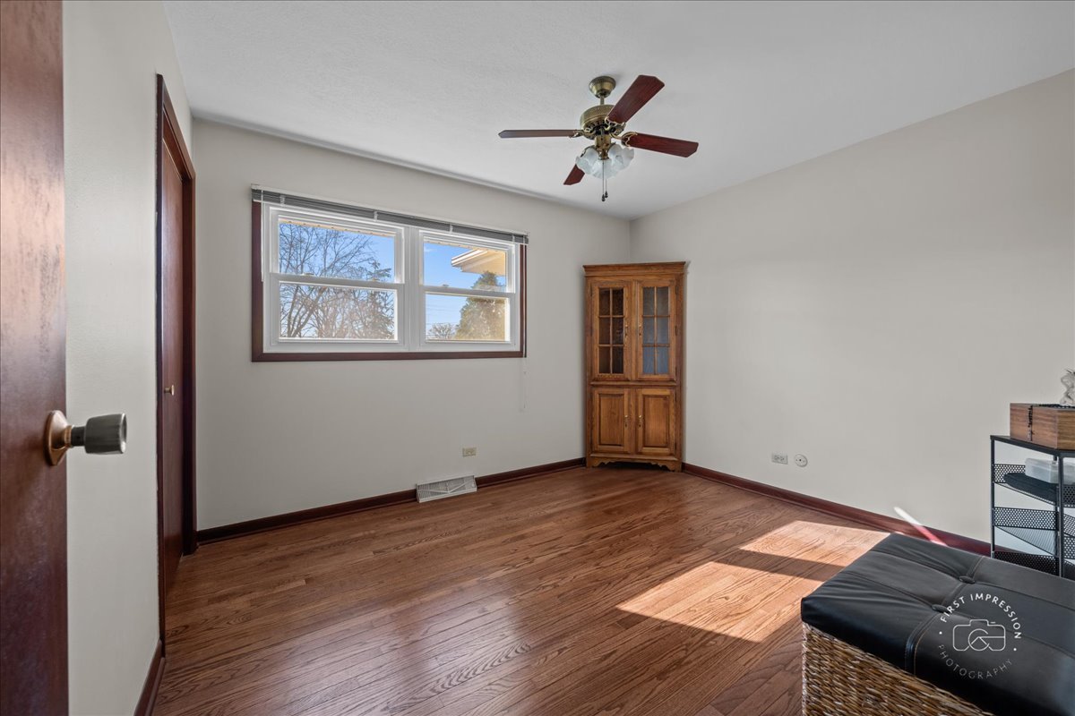 27W285 Bauer Road Naperville, IL 60563 - Photo 14 of 34