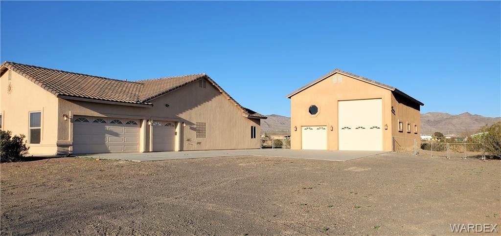 3600 Maverick Road Golden Valley, AZ 86413 - Photo 3 of 76 Gallery Image 3