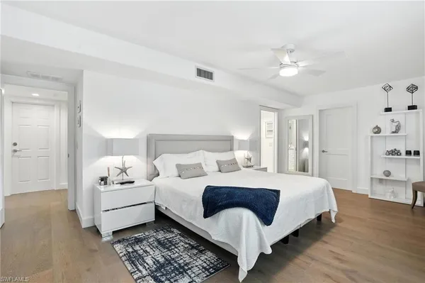 $30,000 | 9517 Gulf Shore Drive, Unit 401, Naples, FL 34108