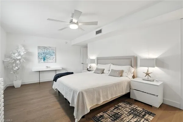 $30,000 | 9517 Gulf Shore Drive, Unit 401, Naples, FL 34108