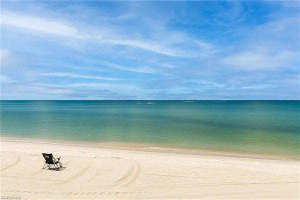 $30,000 | 9517 Gulf Shore Drive, Unit 401, Naples, FL 34108