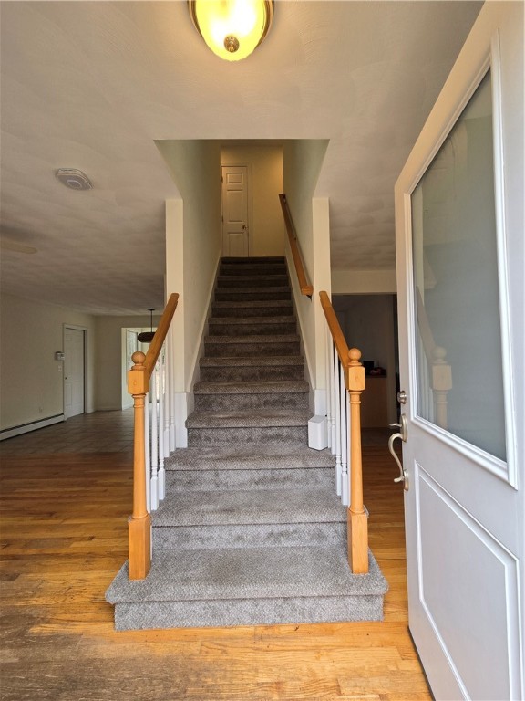 122 Money Hill Road Glocester, RI 02814 - Photo 3 of 37 Gallery Image 3