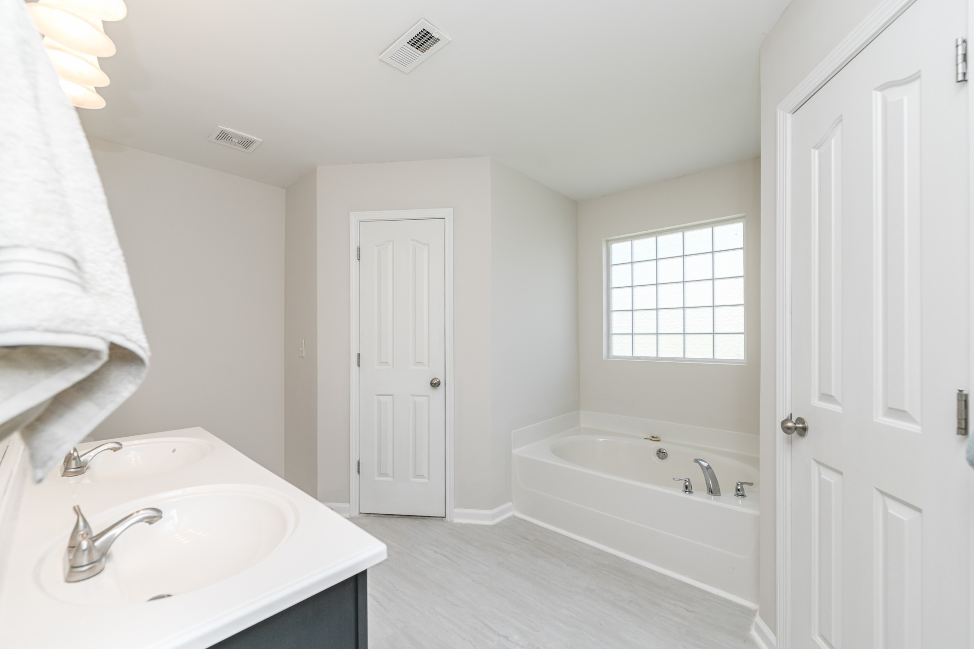 2019 Rindle Court Murfreesboro, TN 37129 - Photo 8 of 12 Gallery Image 8