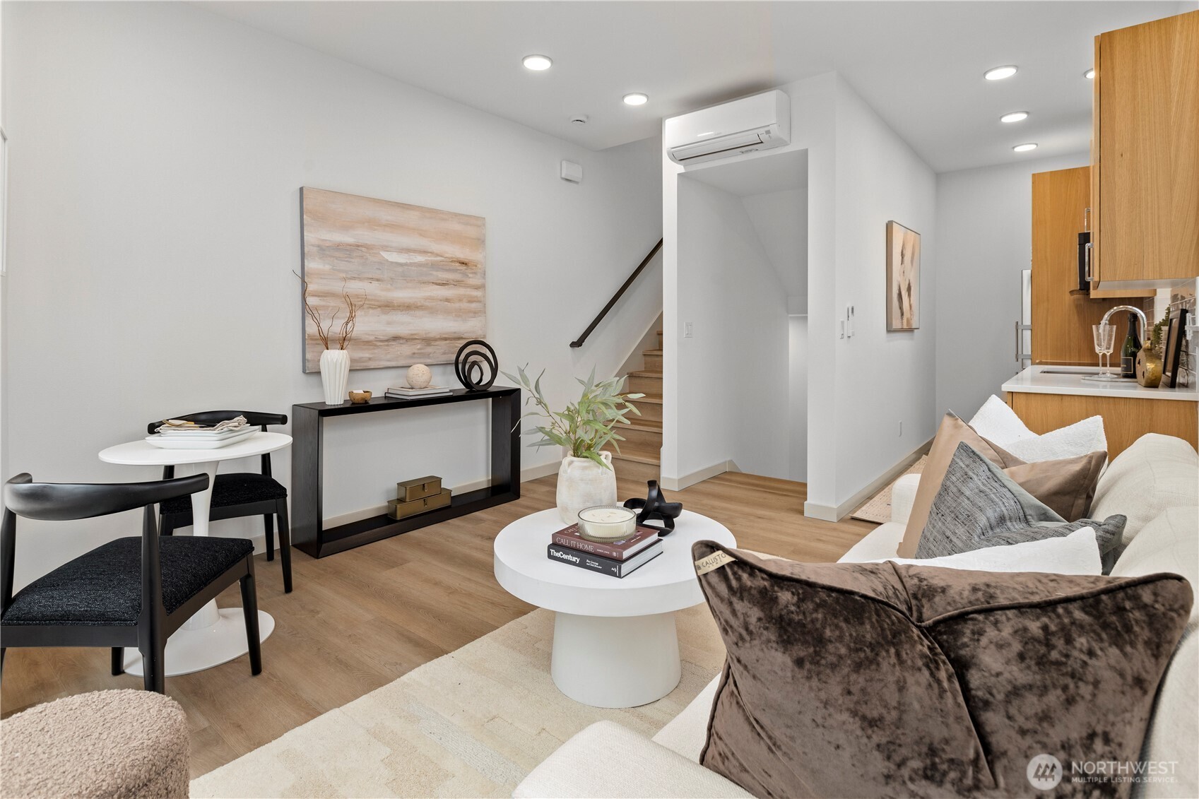 724 North 36th Street Seattle, WA 98103 - Photo 12 of 34