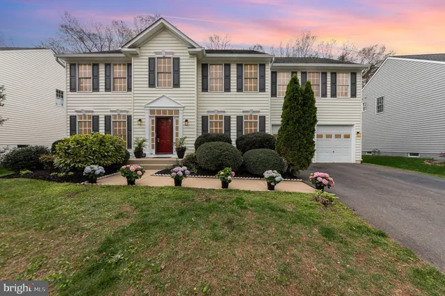 $3,300 | 11012 Copeland Court, Fredericksburg, VA 22407