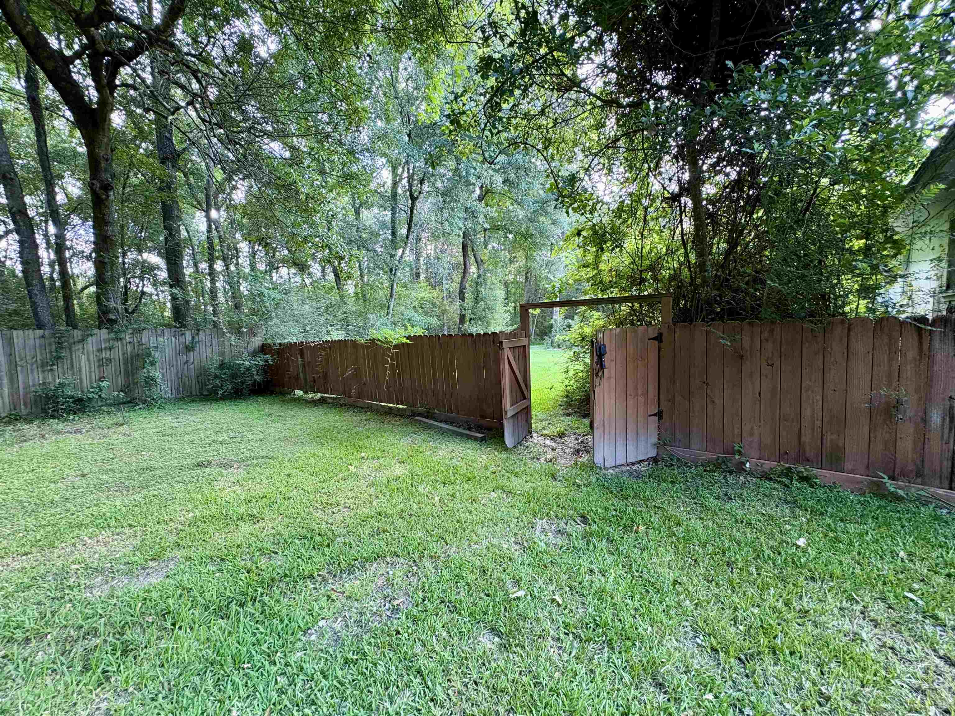 8907 Tulane Road Orange, TX 77630 - Photo 6 of 14