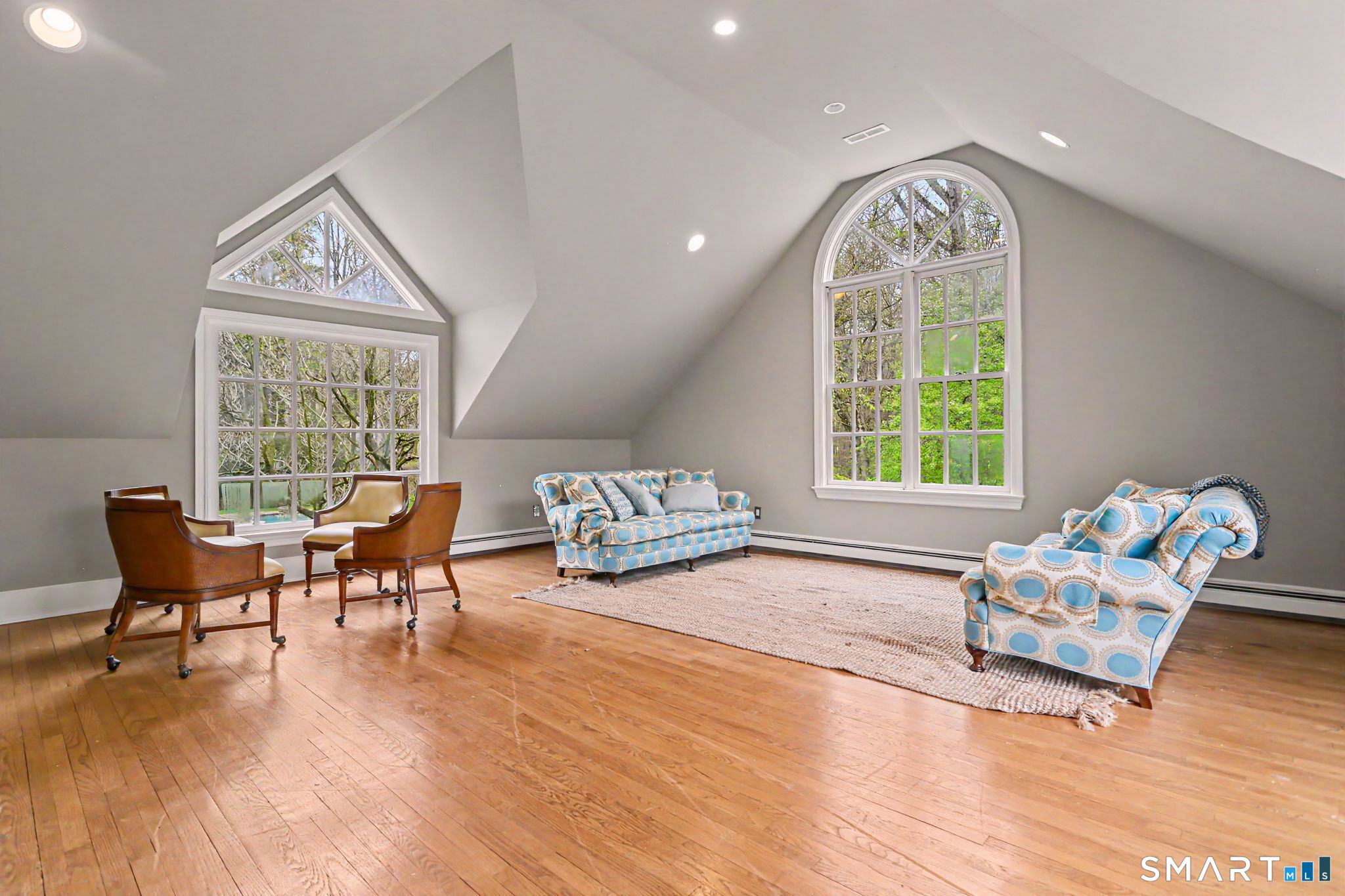 66 Gate Stone Lane Fairfield, CT 06824 - Photo 29 of 39 Large second floor bonus room, double height, perfect for family office, playroom or additional bedroom