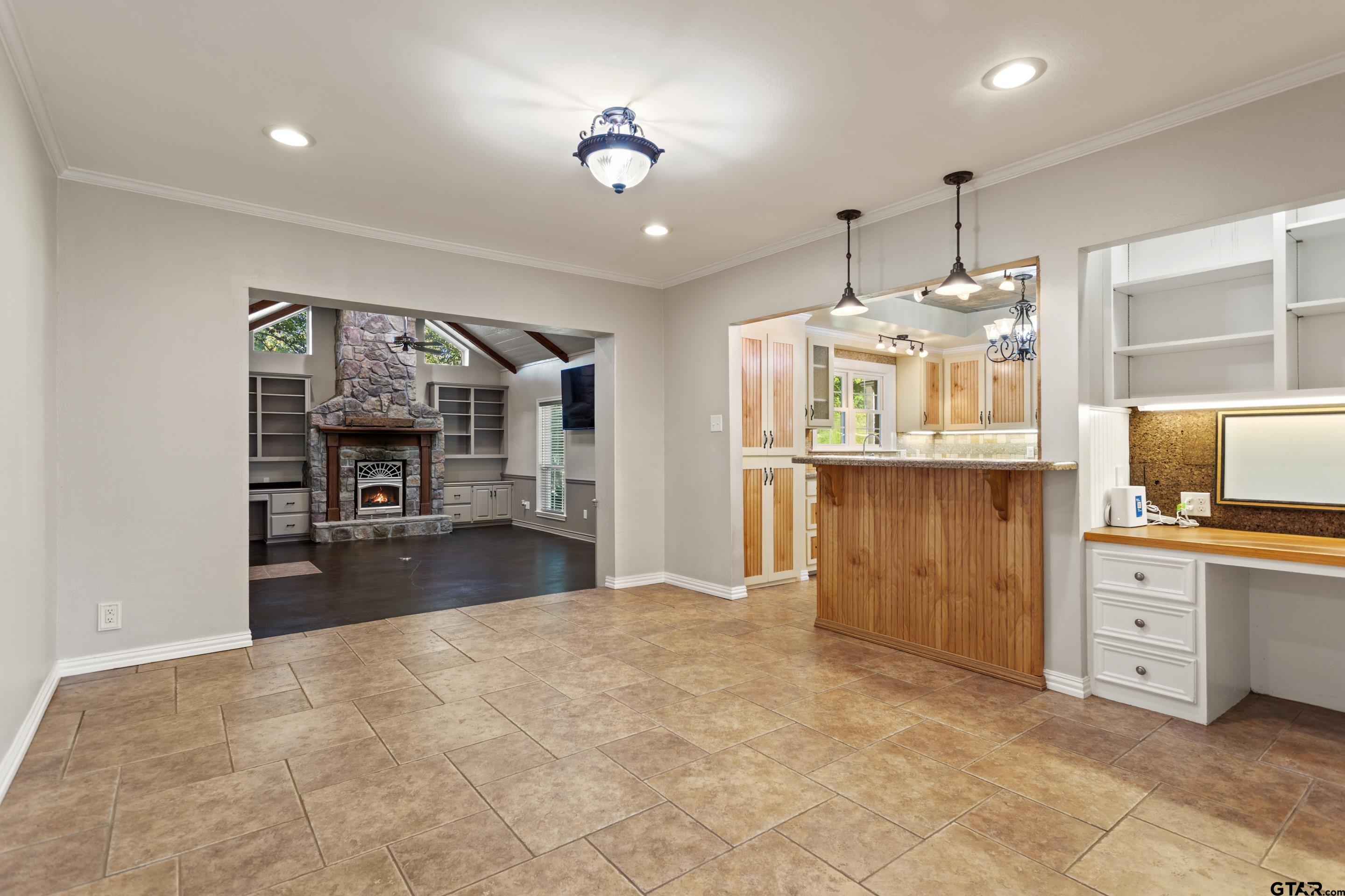 2411 Old Bullard Road Tyler, TX 75701 - Photo 7 of 42 Gallery Image 7