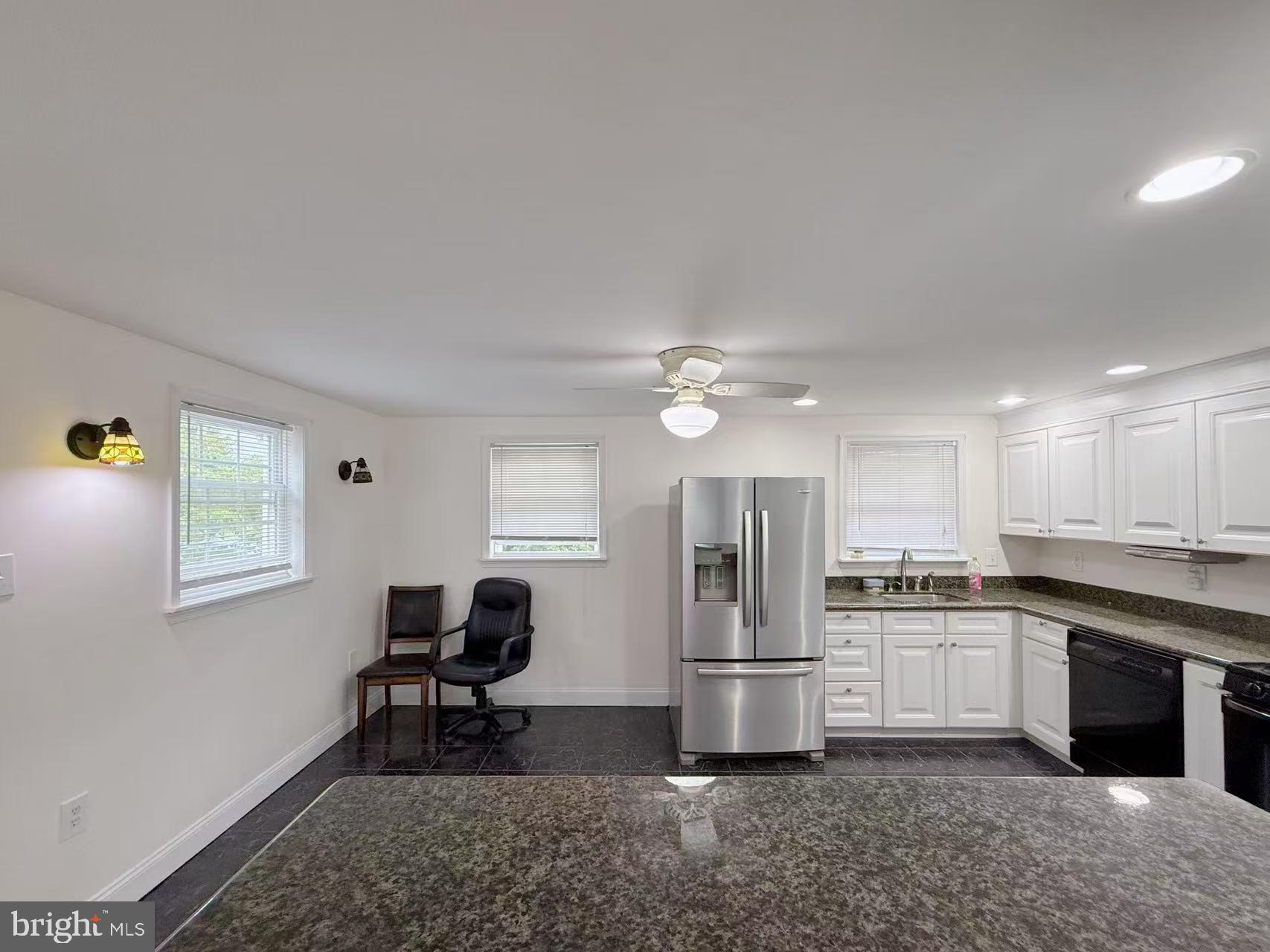 9235 Outlook Avenue Philadelphia, PA 19114 - Photo 7 of 18