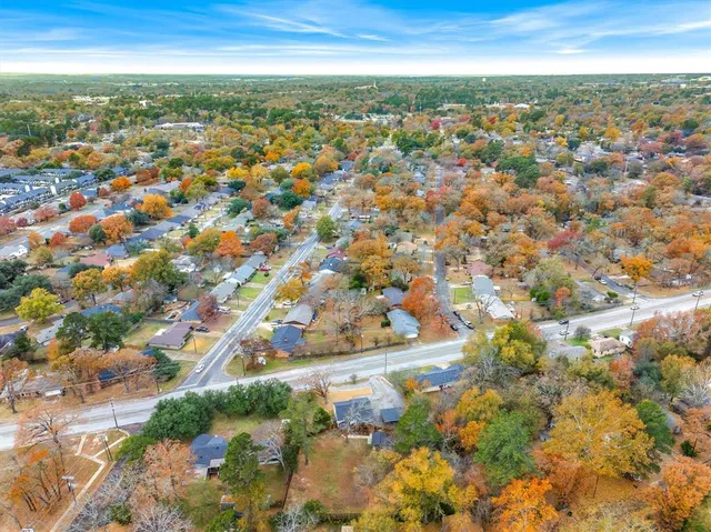 $375,000 | 2422 Old Omen Road, Tyler, TX 75701