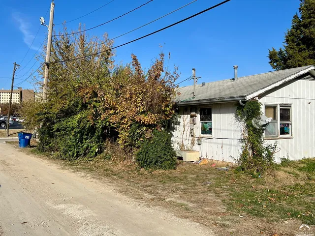 $450,000 | 1801 Missouri Street, Lawrence, KS 66044